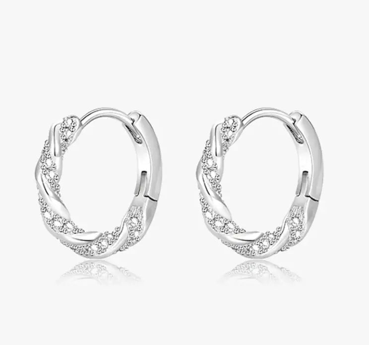 Diamond-embedded Mobius Ear Clip Women&