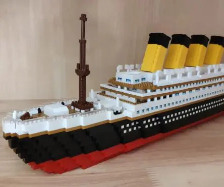 Cruise Ship DIY Model Building Blocks